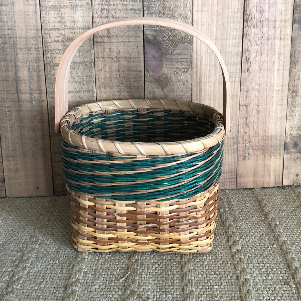 Basket with Handles - Picture 4 of 11